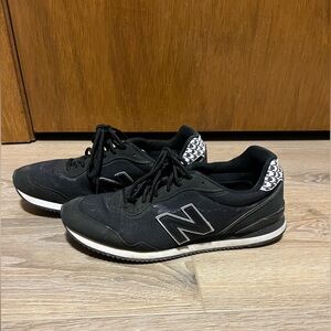 New Balance Women’s Black and White Sneakers